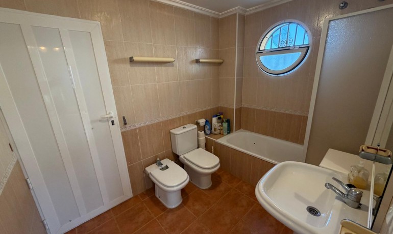 Revente - Villa -
Playa Flamenca - Orihuela Costa