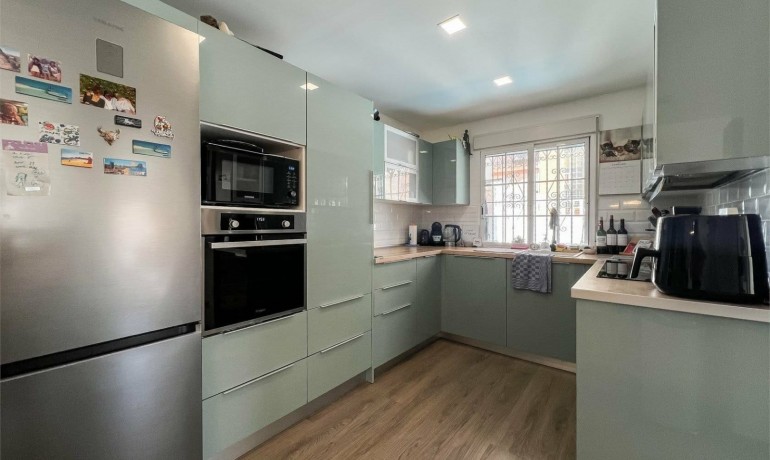 Revente - Maison -
Orihuela Costa* - Villamartin