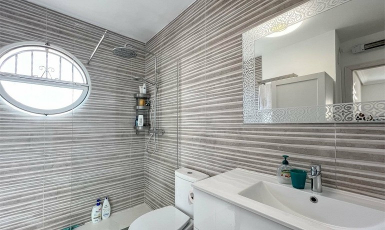 Revente - Maison -
Orihuela Costa* - Villamartin