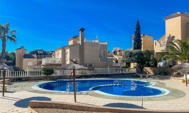 Revente - Maison -
Orihuela Costa* - Villamartin