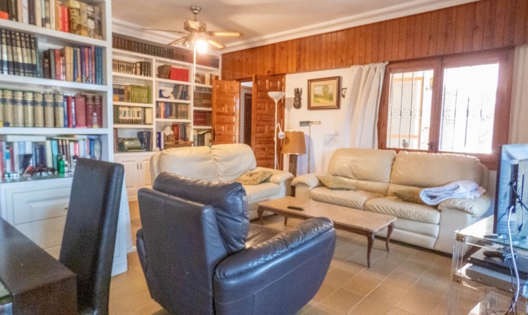 Revente - Villa -
Orihuela Costa - Dehesa de Campoamor