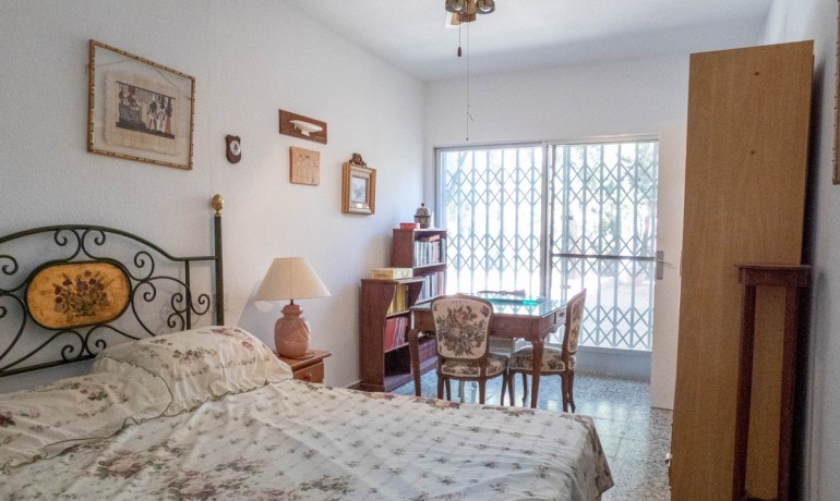 Revente - Villa -
Orihuela Costa - Dehesa de Campoamor