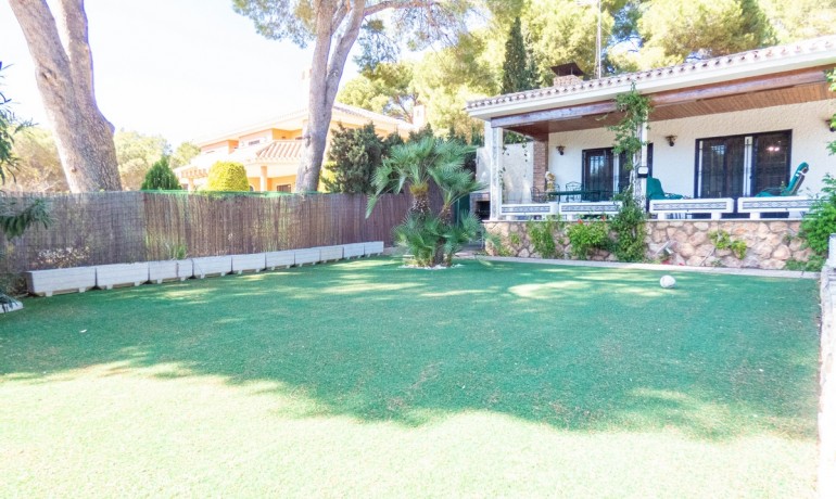 Revente - Villa -
Orihuela Costa - Dehesa de Campoamor