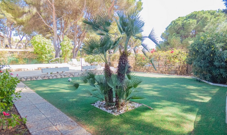 Revente - Villa -
Orihuela Costa - Dehesa de Campoamor