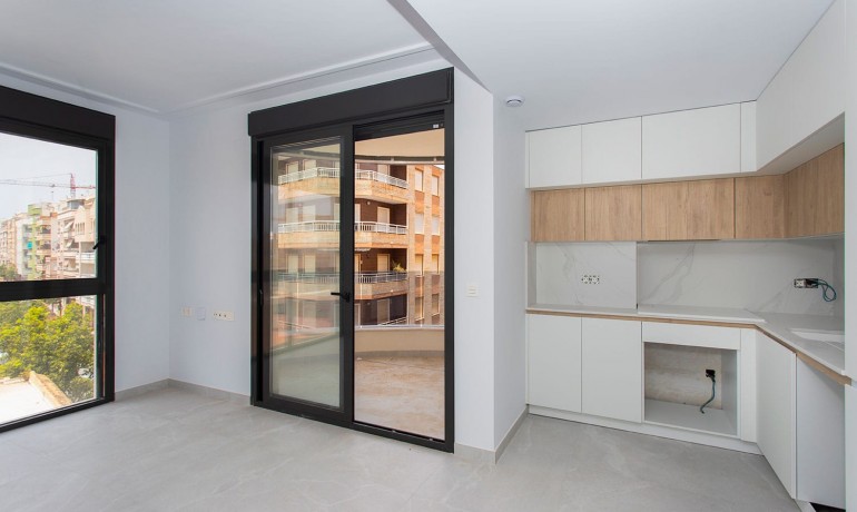 Revente - Appartement / Flat -
Torrevieja - Torrevieja - Centre