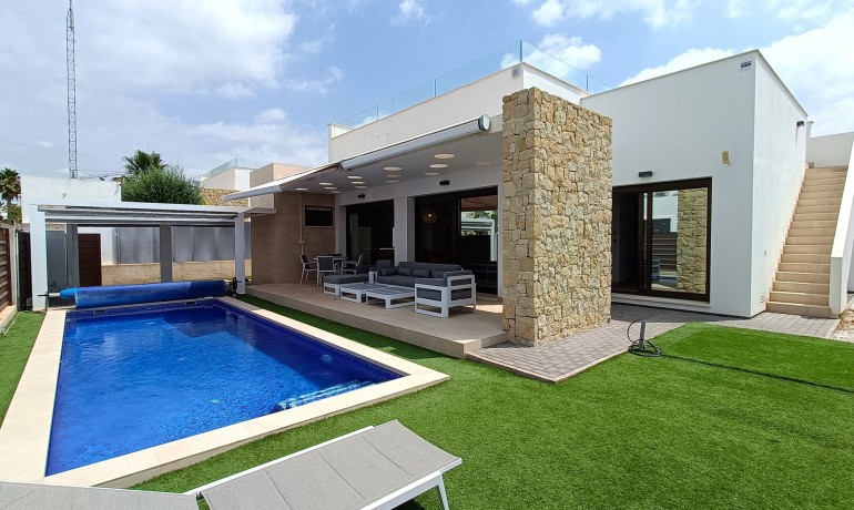 Revente - Villa -
Los Montesinos - Entre Naranjos / Vistabella Golf