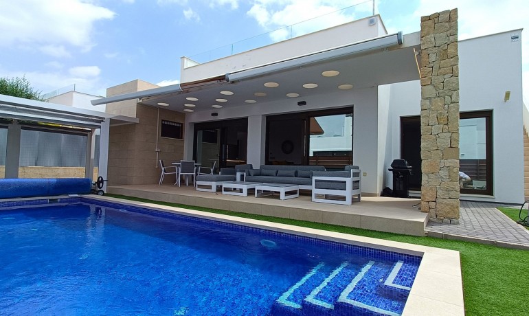 Revente - Villa -
Los Montesinos - Entre Naranjos / Vistabella Golf