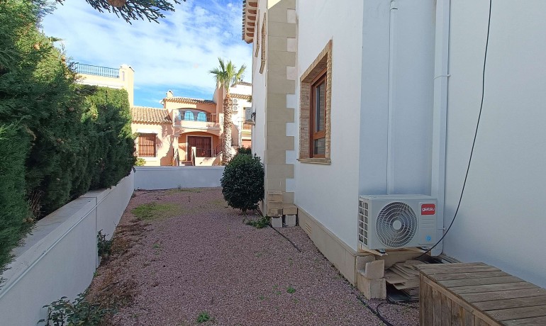 Revente - Villa -
Algorfa - La Finca Golf Resort