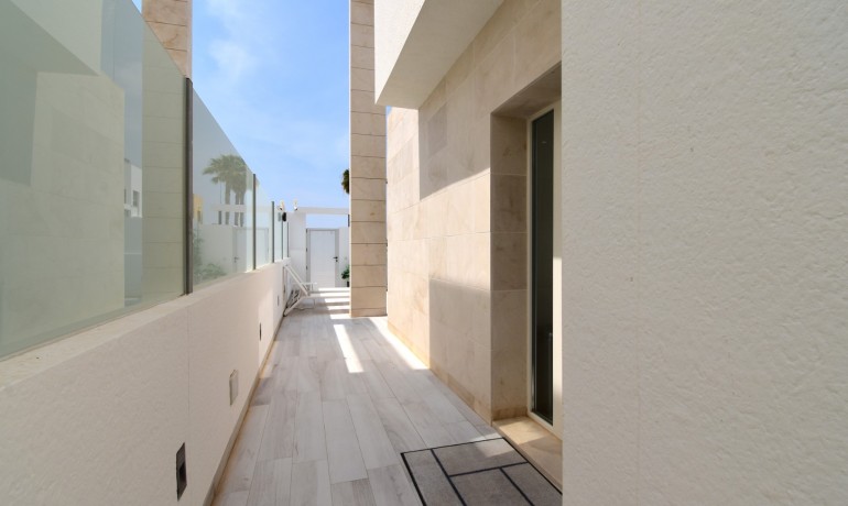 Revente - Villa -
Orihuela Costa - Lomas de Cabo Roig