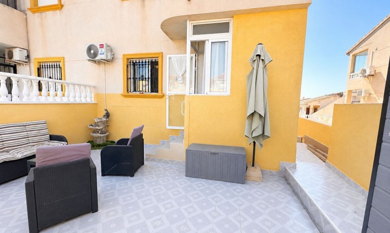Venta - Apartamento / piso -
Orihuela Costa - Cabo Roig