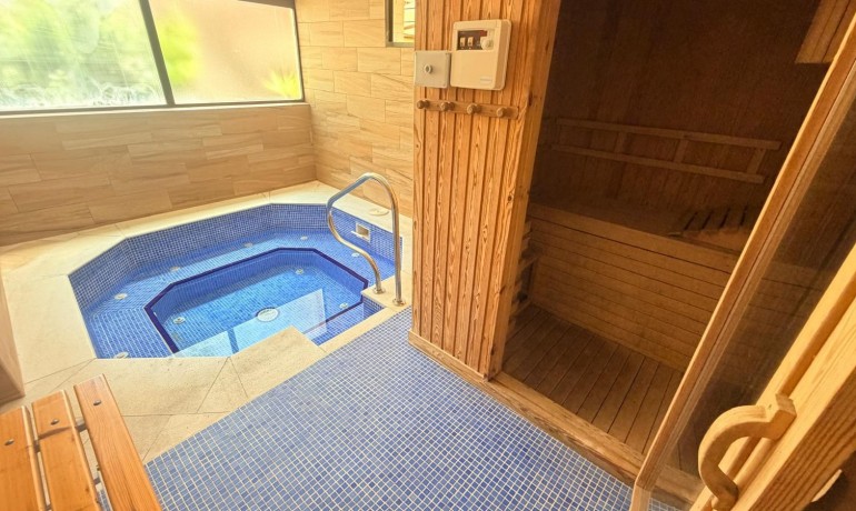 Revente - Appartement / Flat -
Orihuela Costa* - Lomas de Cabo Roig