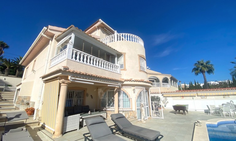 Revente - Villa -
Cuidad Quesada* - Central Quesada