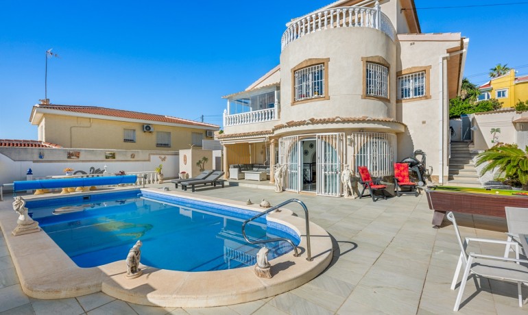 Herverkoop - Villa -
Cuidad Quesada* - Ciudad Quesada - Rojales