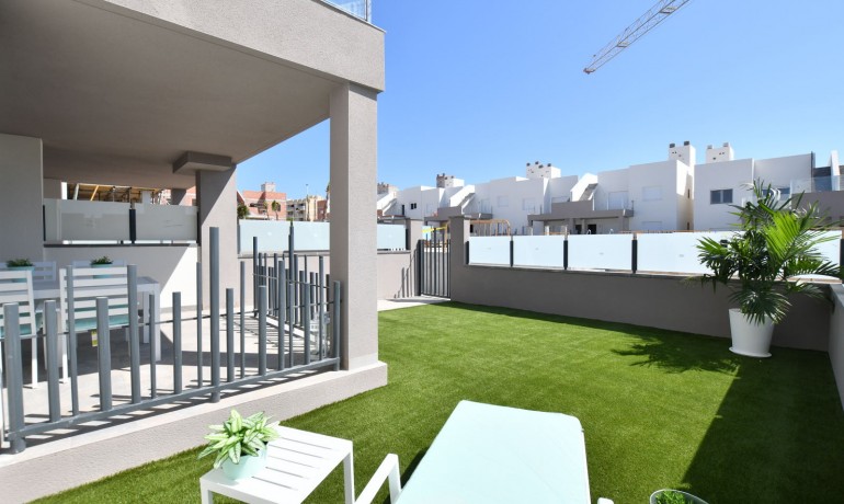 Venta - Casa -
San Miguel de Salinas - Ciudad De Las Comunicaciones