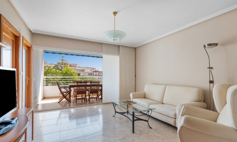 Venta - Apartamento / piso -
Torrevieja - Playa del cura