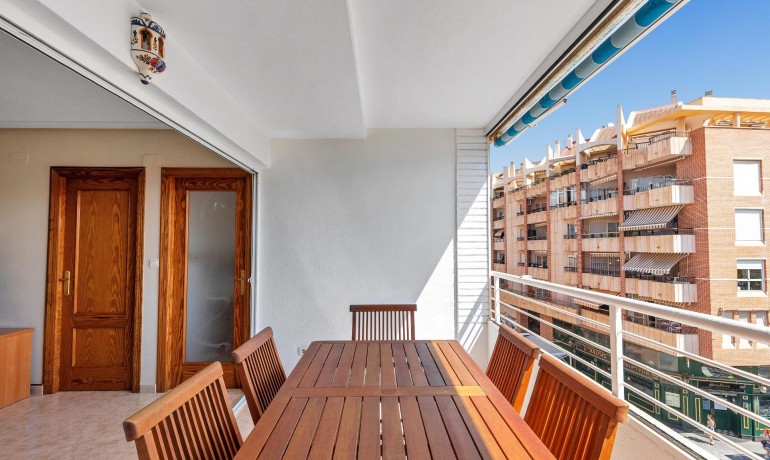 Venta - Apartamento / piso -
Torrevieja - Playa del cura