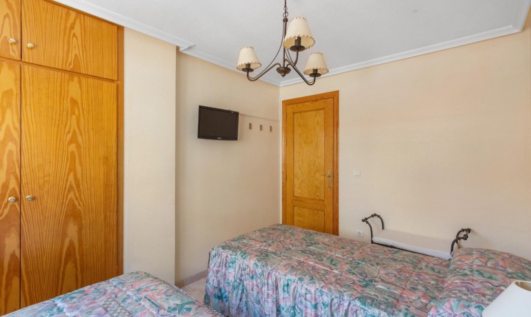 Venta - Apartamento / piso -
Torrevieja - Playa del cura