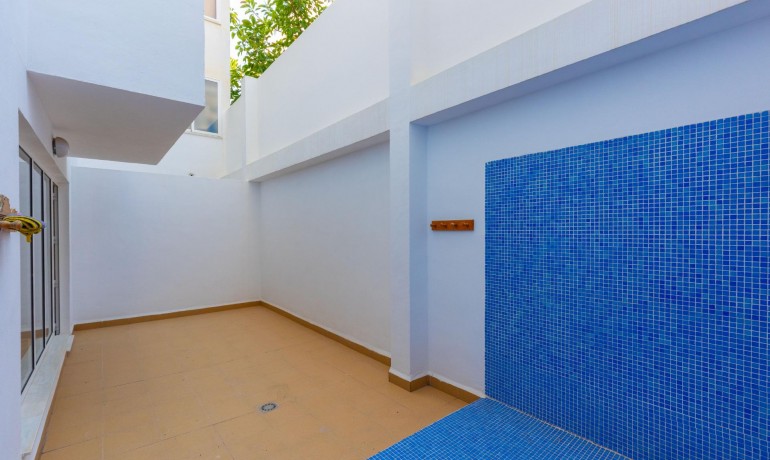 Venta - Apartamento / piso -
Torrevieja - Playa del cura