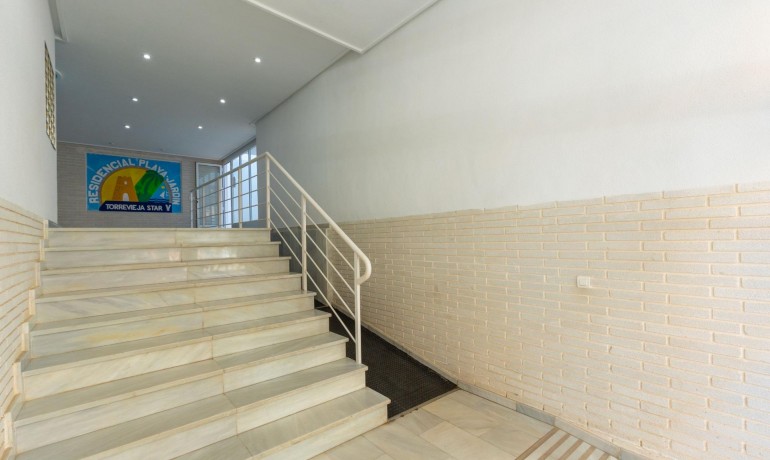 Venta - Apartamento / piso -
Torrevieja - Playa del cura