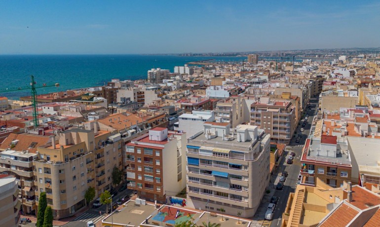 Venta - Apartamento / piso -
Torrevieja - Playa del cura
