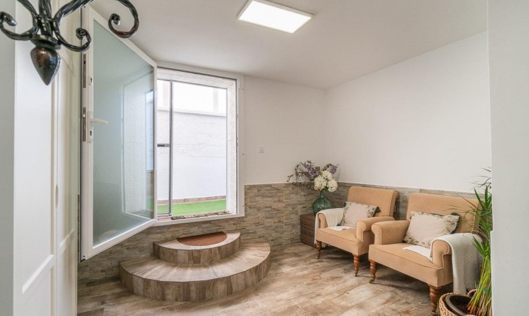 Venta - Casa -
San Miguel de Salinas - Las filipinas