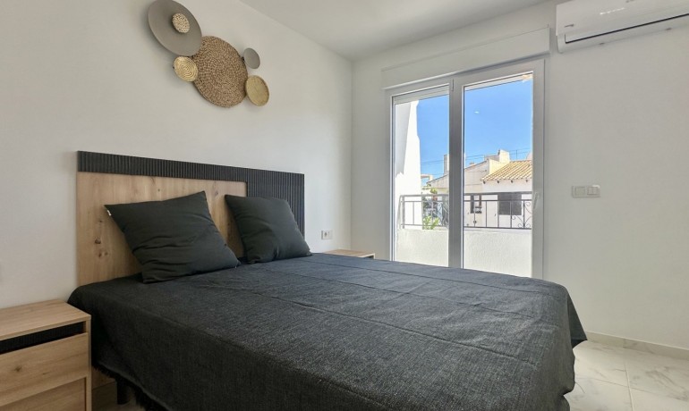 Revente - Maison -
Orihuela Costa - Los Balcones