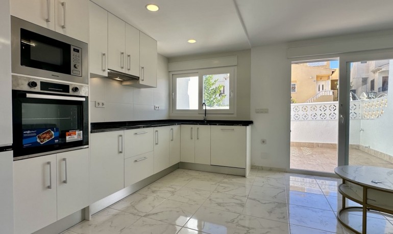 Revente - Maison -
Orihuela Costa - Los Balcones