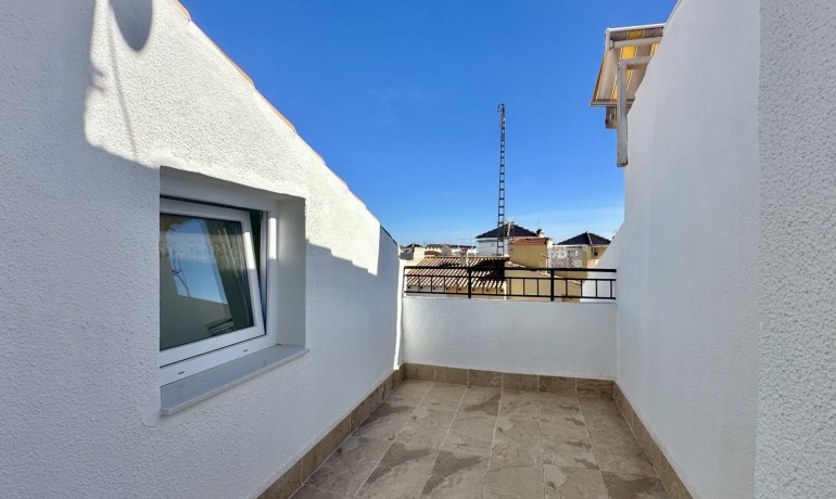 Revente - Maison -
Orihuela Costa - Los Balcones