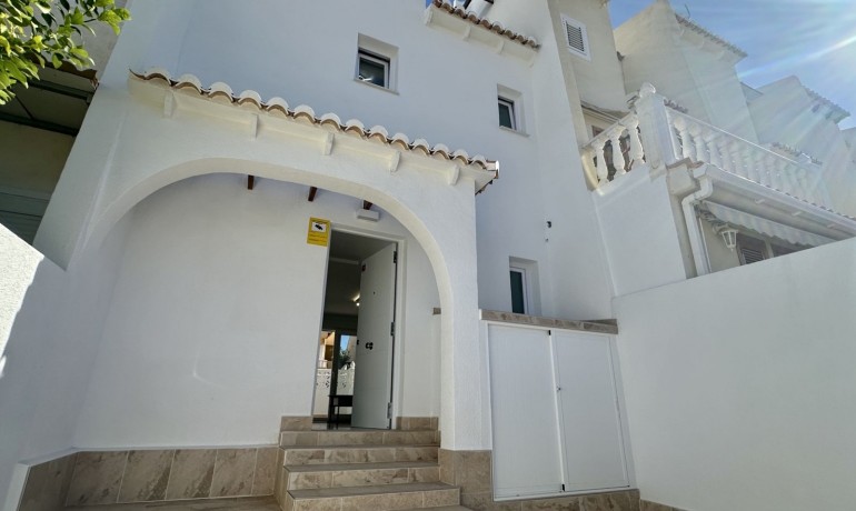 Revente - Maison -
Orihuela Costa - Los Balcones