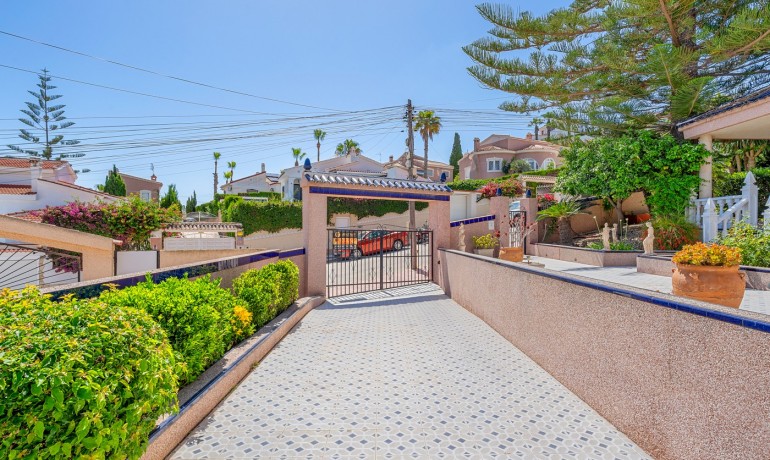 Revente - Villa -
Ciudad Quesada - La Marquesa