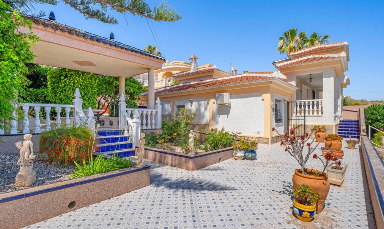 Revente - Villa -
Ciudad Quesada - La Marquesa