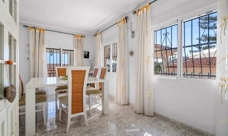 Revente - Villa -
Ciudad Quesada - La Marquesa