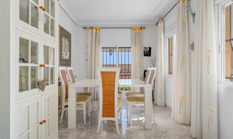 Revente - Villa -
Ciudad Quesada - La Marquesa