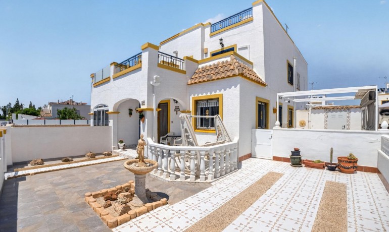 Revente - Appartement / Flat -
Torrevieja - Torretas