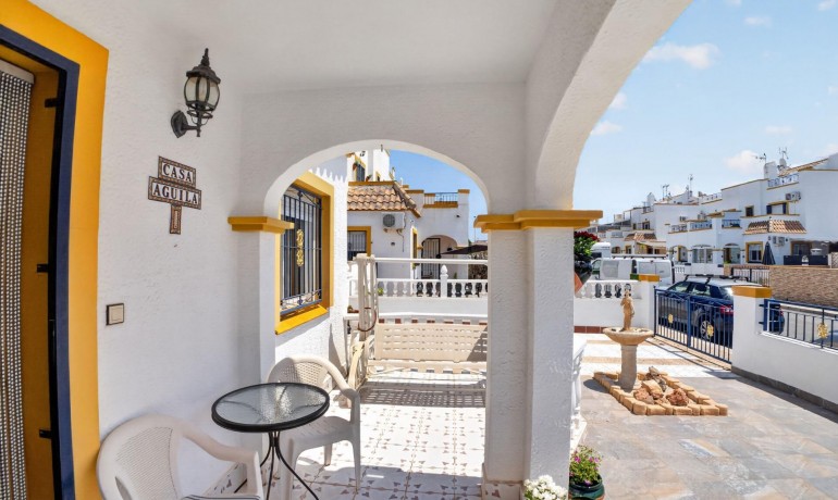 Revente - Appartement / Flat -
Torrevieja - Torretas