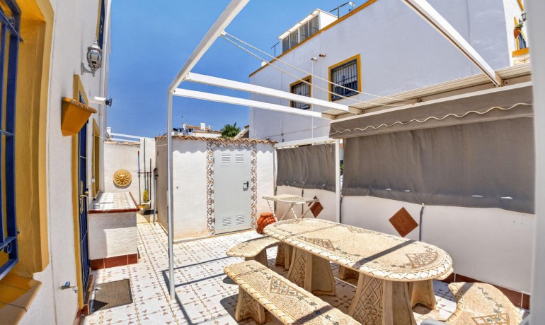 Revente - Appartement / Flat -
Torrevieja - Torretas
