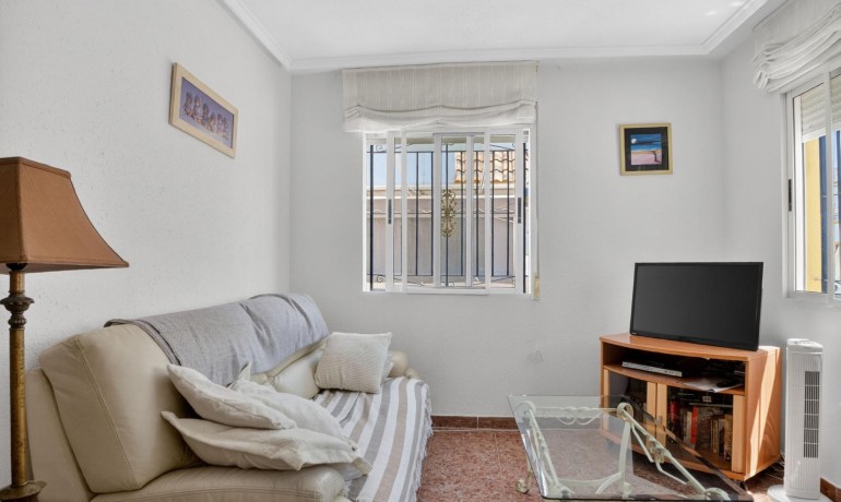 Revente - Appartement / Flat -
Torrevieja - Torretas