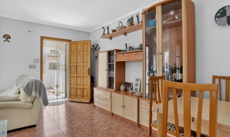 Revente - Appartement / Flat -
Torrevieja - Torretas