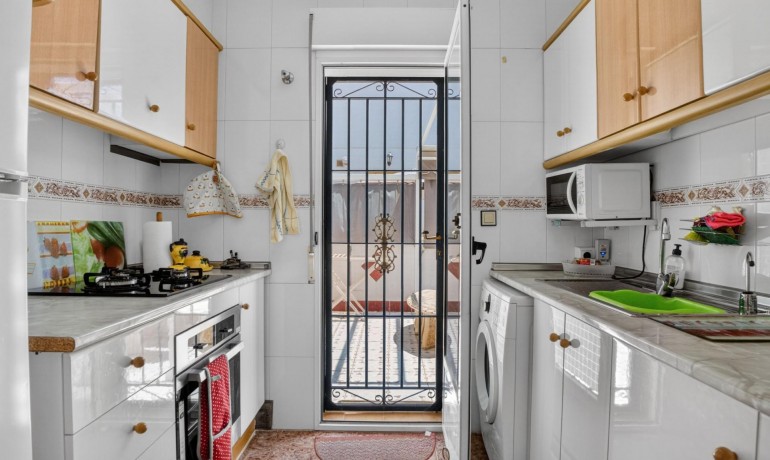Revente - Appartement / Flat -
Torrevieja - Torretas