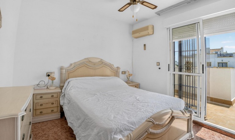 Revente - Appartement / Flat -
Torrevieja - Torretas