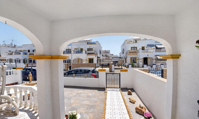 Revente - Appartement / Flat -
Torrevieja - Torretas