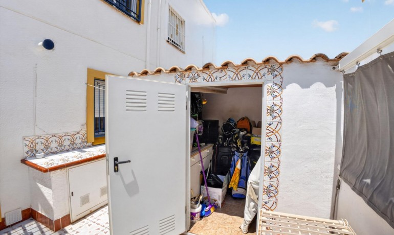 Revente - Appartement / Flat -
Torrevieja - Torretas
