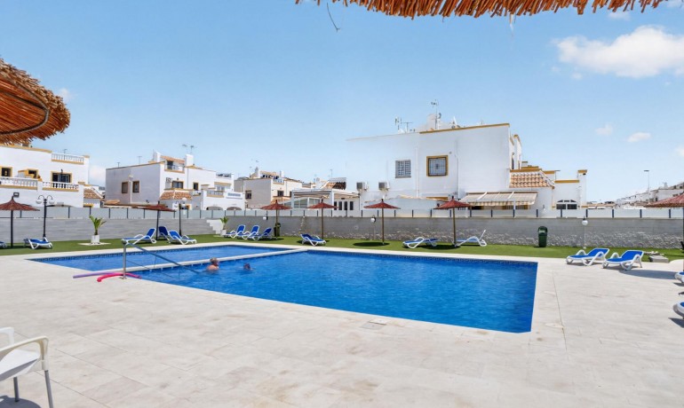 Revente - Appartement / Flat -
Torrevieja - Torretas