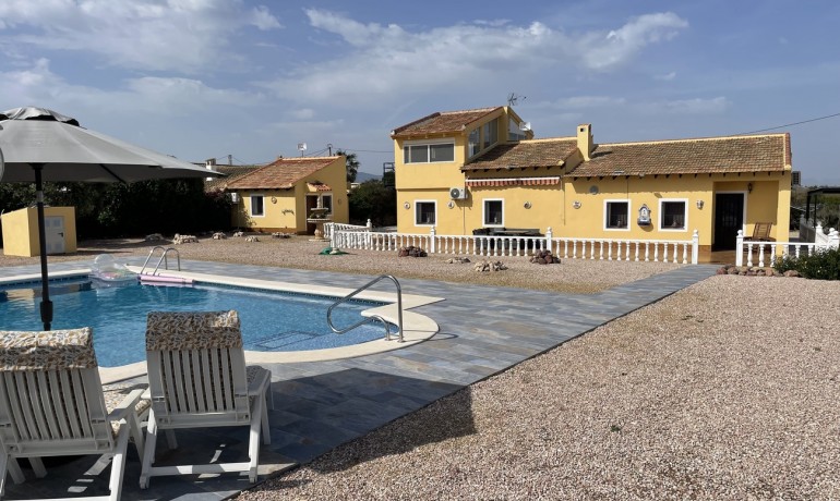 Herverkoop - Villa -
Alhama de Murcia* - Inland