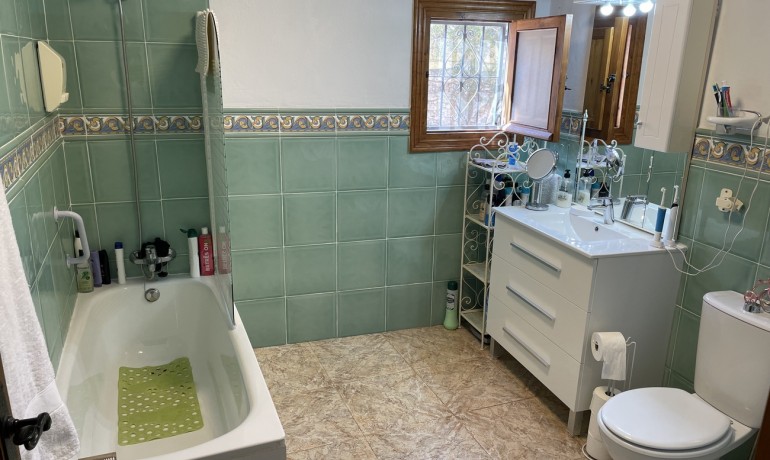 Herverkoop - Villa -
Alhama de Murcia* - Inland