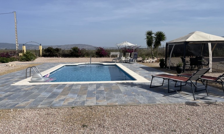 Herverkoop - Villa -
Alhama de Murcia* - Inland