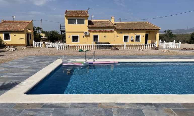Herverkoop - Villa -
Alhama de Murcia* - Inland