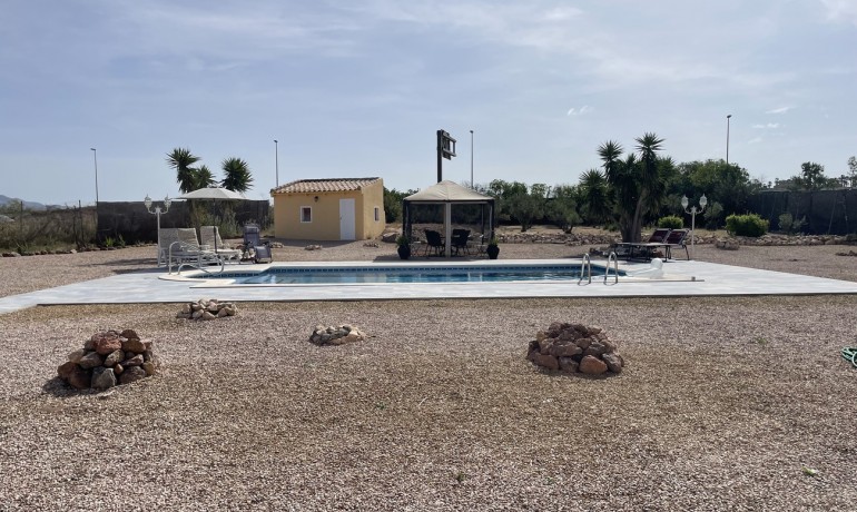 Herverkoop - Villa -
Alhama de Murcia* - Inland