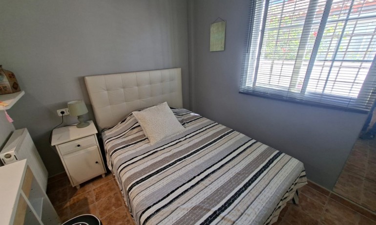 Herverkoop - Villa -
Fortuna - Inland