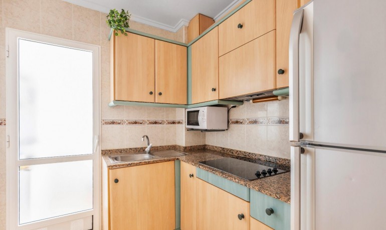 Herverkoop - Appartement / Flat -
Torrevieja* - Estacion de autobuses